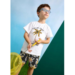 Conjunto camiseta y bermuda...