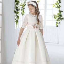 Vestido de Comunión fajín...