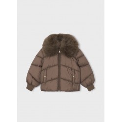 Chaquetón marrón cuello...