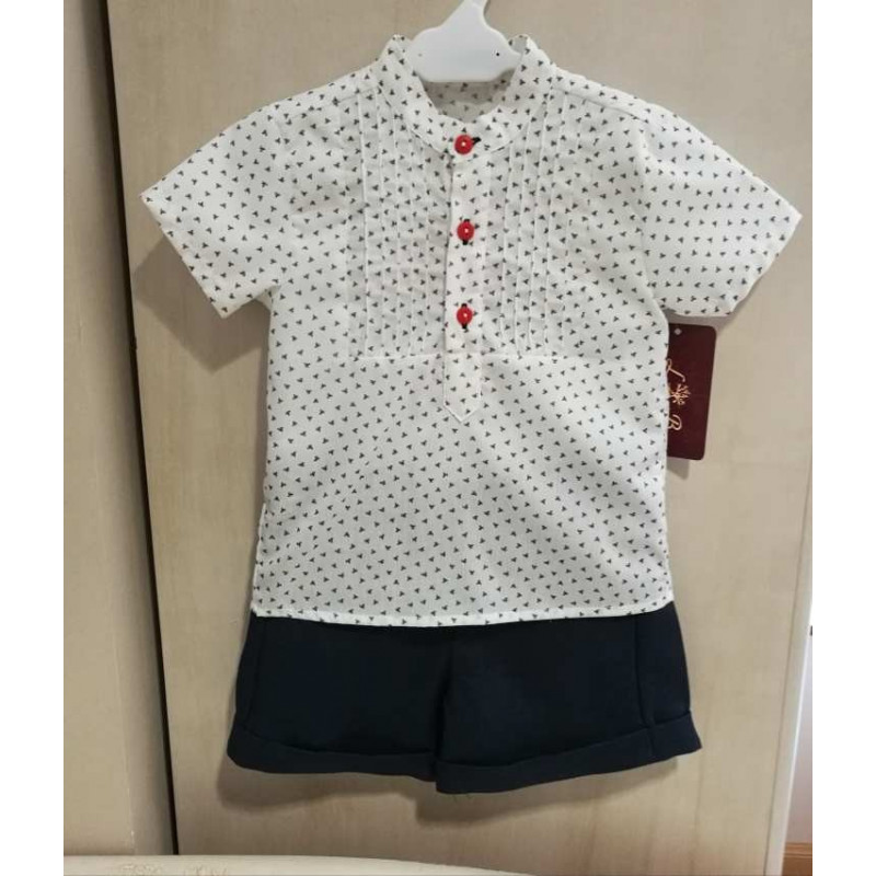 Conjunto camisa y pantal�n